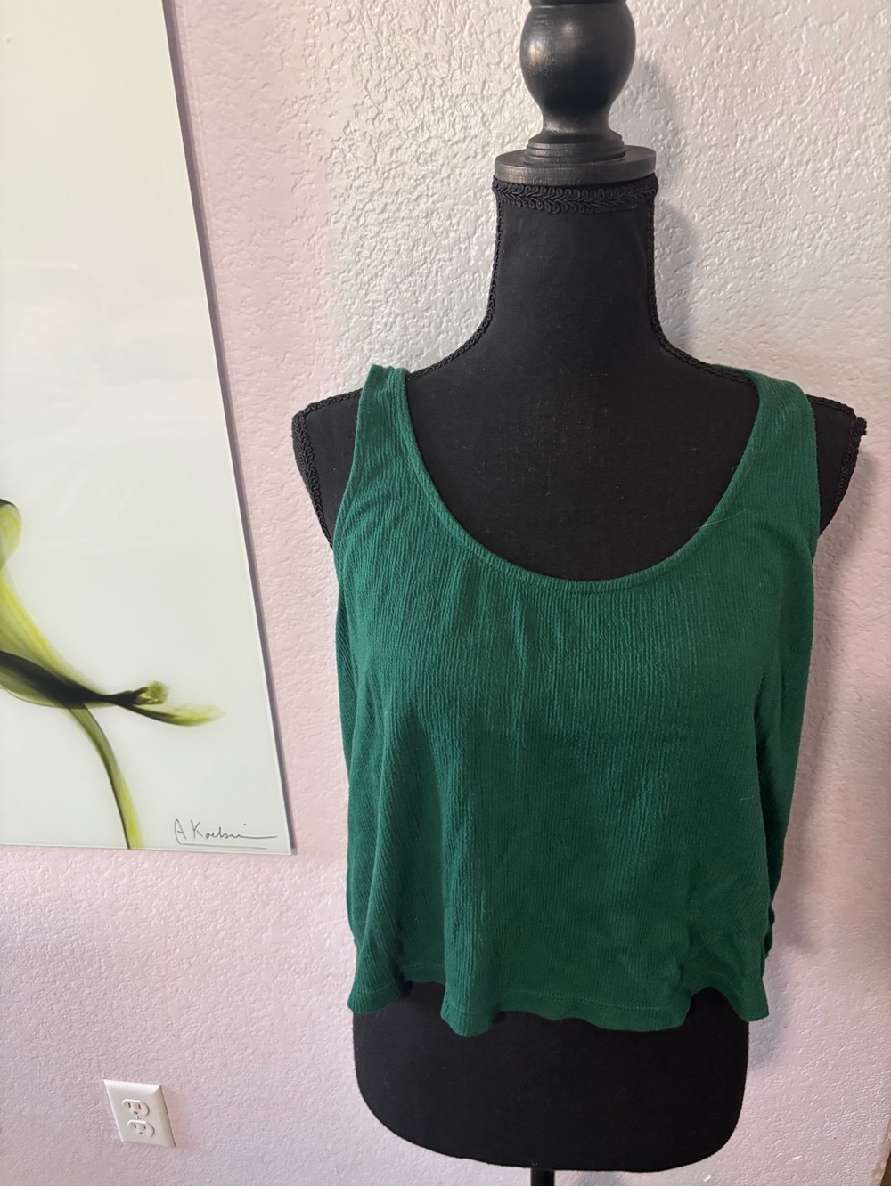 Green tank top size small